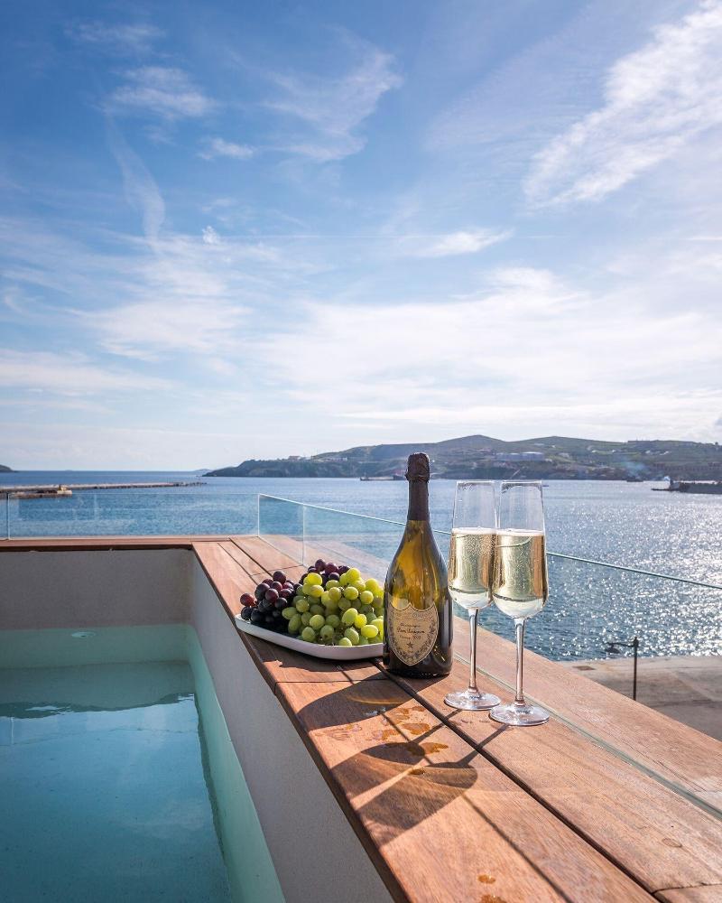 Shapes Luxury Suites Ermoupoli Exteriör bild