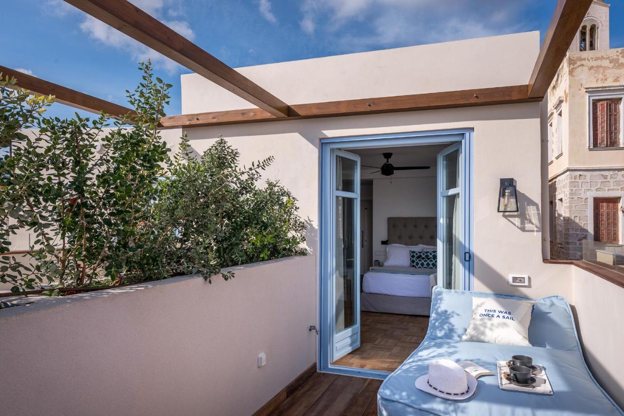 Shapes Luxury Suites Ermoupoli Exteriör bild