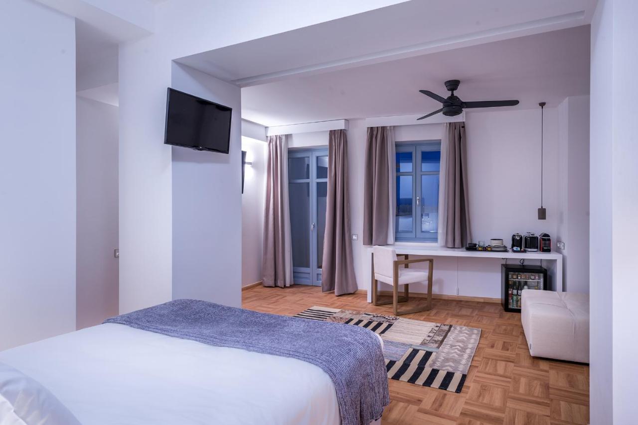 Shapes Luxury Suites Ermoupoli Exteriör bild