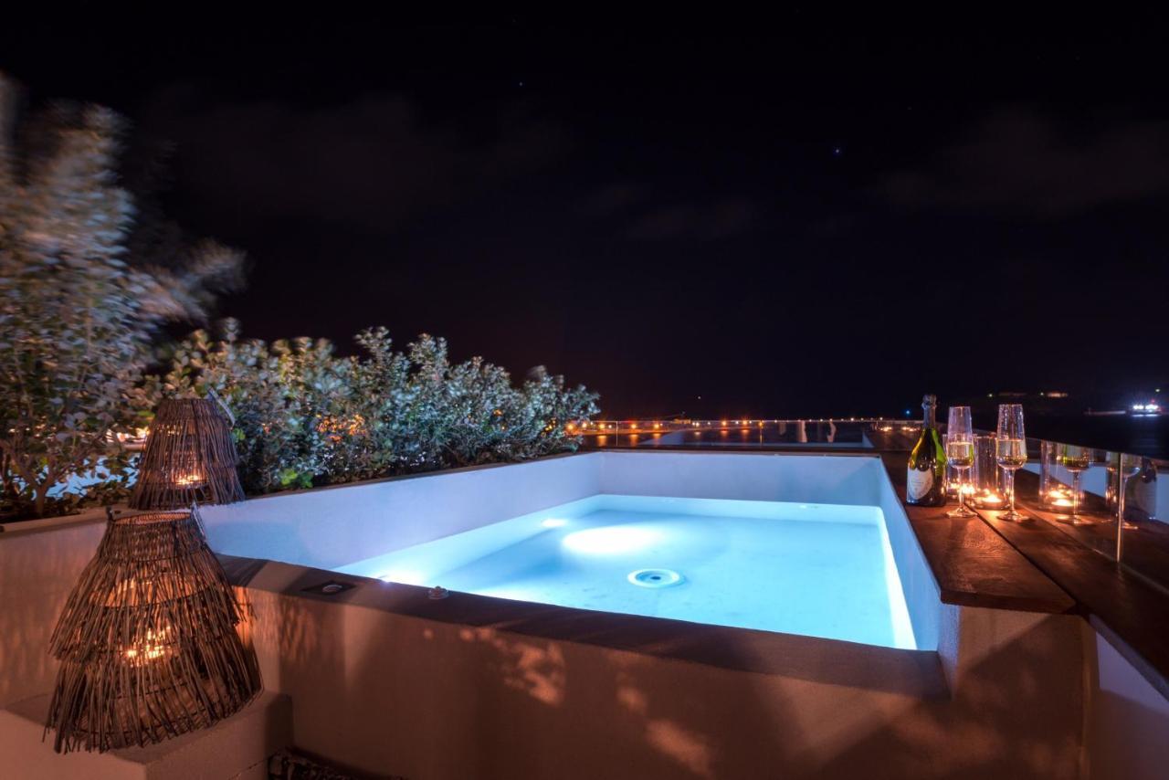 Shapes Luxury Suites Ermoupoli Exteriör bild